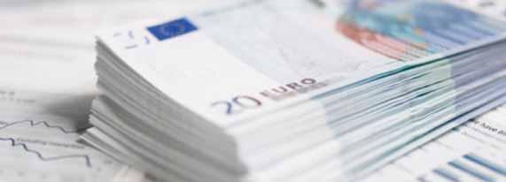 Θα πρέπει να επισημανθεί ότι η χρήση των παραγώγων χρηματοοικονομικών προϊόντων απαιτεί απόλυτη γνώση των κανόνων λειτουργίας τους και των λόγων για τους οποίους αυτά δημιουργήθηκαν.