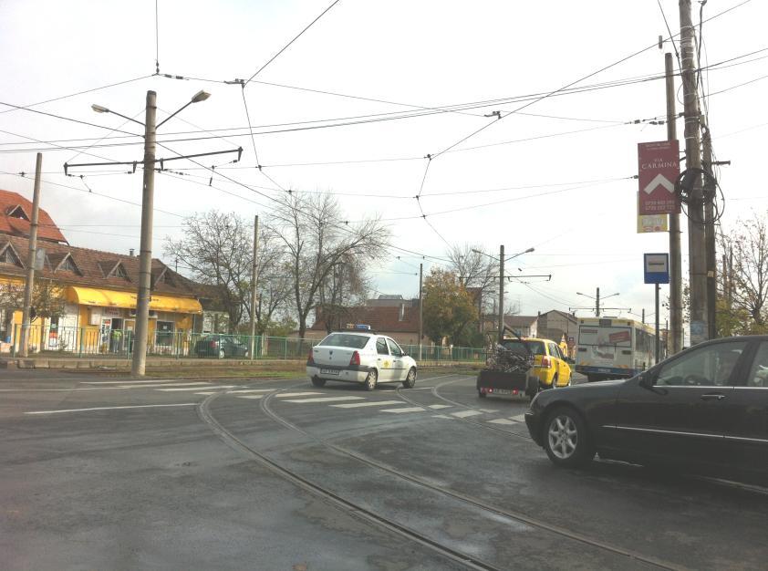 DEZVOLTAREA RETELEI Se pare că rețeaua acoperă toate zonele principale ale orașului, iar frecventa tramvaielor și autobuzelor este adecvată.