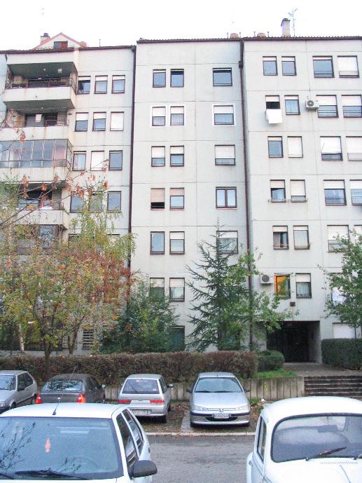 Toplota koju površina objekta zrači prolazi kroz atmosferu, preko objektiva kamere stiže na detektor gde se prevodi u električni signal, koji se prikazuje na ekranu u boji.
