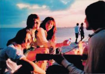 2. Δ. Σαββόπουλος, Ας κρατήσουν οι χοροί (1983) Στίχοι: Διονύσης Σαββόπουλος Μουσική: Διονύσης Σαββόπουλος 9.