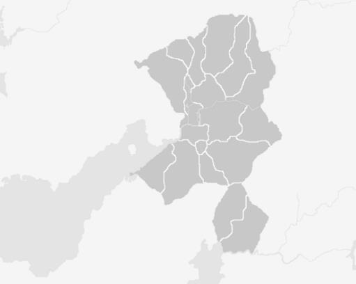 Aséntase rodeado de catro sectores montañosos separados entre si por dúas crebas, unha de dirección meridiana e a outra nordestesureste pola que transcorre o leito do río