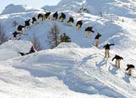 فصل : معادالت و نامعادالت درس دوم: سهمی آیا تاکنون به مسیری که یک اسکی باز در یک مسابقه پرش ارتفاع و یا یک گوی آونگ طی می کند دقت کرده اید هیچ کدام از این مسیرها یک خط راست نیستند.