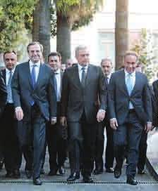 }6 Συζήτησαν αλλά δεν προσέφυγαν στον Μηχανισμό Στη χθεσινή μαραθώνια συνεδρίαση του «γιούρογκρουπ» άνοιξε για πρώτη