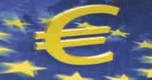 Υπενθυμίζεται ότι στην τελευταία συνεδρίαση του διοικητικού συμβουλίου της ΕΚΤ είχε αποφασιστεί η διατήρηση του βασικού παρεμβατικού επιτοκίου στο ιστορικό χαμηλό του 1%. Στην ίδια συνέντευξη ο κ.