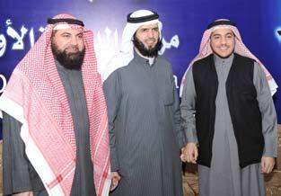 وقال عاشور خالل استقباله املهنئني في مقره في منطقه الرميثية: الشكر هلل أوال ثم لكم على وقفتكم األبية والثقة التي اعتبرها وساما على صدري مؤكدا انه لن
