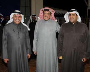 عبداهلل الطريجي مهنئا األعمال واإلعالميني وغيرهم الذين متنوا للنائب الصقر التوفيق والنجاح في مسيرته النيابية.