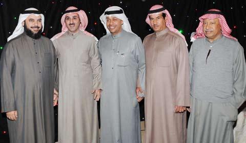جمعان احلربش وحضور جمع كبير من املهنئني من ناخبي الدائرة الثانية وأبناء الكويت إن االنتخابات صفحة بيضاء طويت ونحن اليوم أمام حتديات كثيرة وعلينا حسم الكثير من