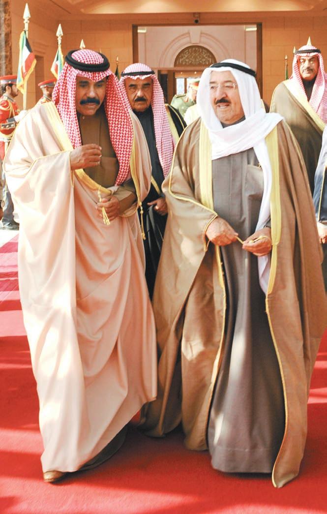 على مستقبل وتنمية وطننا الغالي الفتا سموه الى ان العملية التربوية يجب ان تكون مصحوبة بالتوعية االعالمية الكاملة لضمان وصولها الى جميع شرائح املجتمع متمنيا لهم كل التوفيق والنجاح.