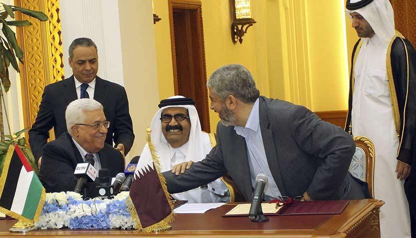 الثالثاء فبراير عربية وعالمية آلخر األخبار العربية والعاملية زوروا موقعنا على www.alanba.com.kw/international استقالة رئيس حكومة رومانيا بعد أسابيع من املظاهرات املناهضة خلطة التقشف بوخاريست يو.بي.آي: أعلن رئيس وزراء رومانيا إمييل بوك امس استقالته من منصبه بعد أسابيع من املظاهرات التي شهدتها البالد احتجاجا على خطة تقشف حكومية.