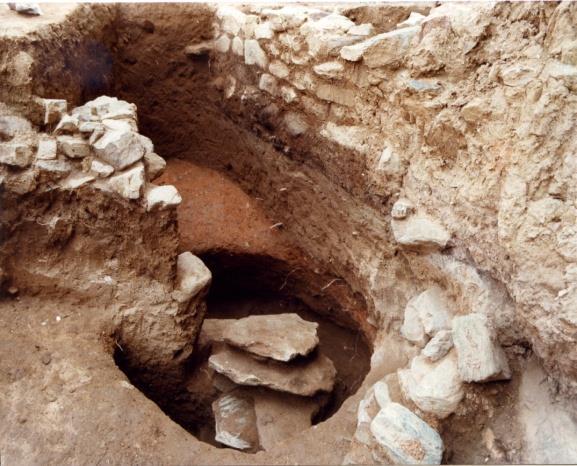 (Adiego, κ.ά. 2012, 197 εικ. 1-2). Εικ.