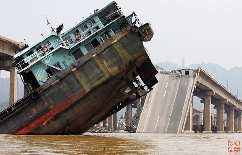 21 Posljedice udarca broda napunjenog