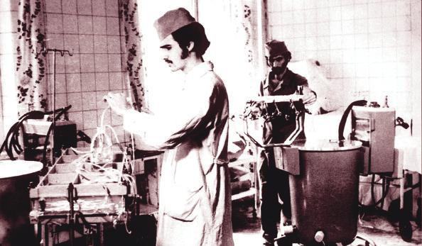 Dializ Qısa müddət ərzində Skribnerin artero-venoz şuntunun müxtəlif variantları işlənib kliniki təcrübədə istifadə olundu, müxtəlif sahələr üzrə elmi axtarışlar aparılmağa başlandı, respublikanın