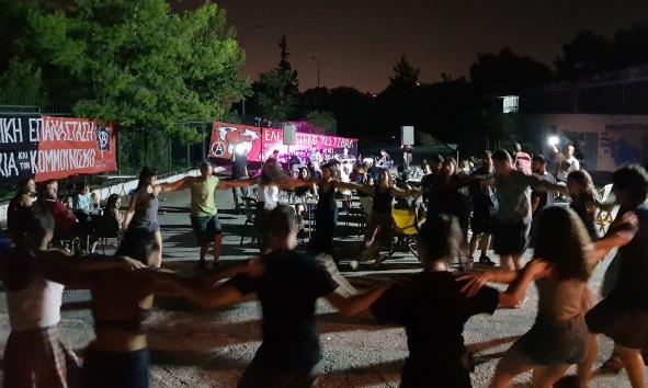ξαναξεκινά, δέκα χρόνια μετά, στη Λευκίμμη Κέρκυρας ενάντια στην κατασκευή ΧΥΤΑ και για τον αγώνα ενάντια στην εξόρυξη πετρελαίων στην Ήπειρο.