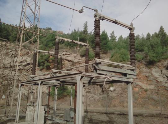 Η είσοδος των 150 kv του Υ/Σ Νο 1. O Γενικός Αποζεύκτης «κλειστός», οι γειωτές απενεργοποιημένοι.