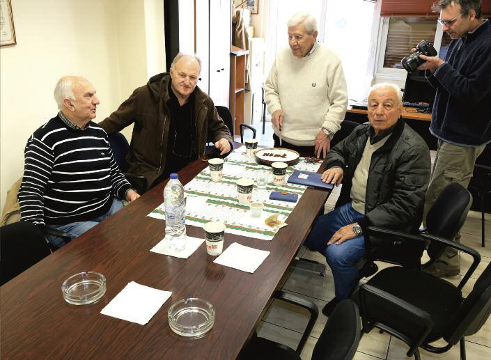 30 κλαδικά νέα Πανελλήνια Ένωση Συνταξιούχων Βενζινοπωλών Κοπή Πρωταχρονιάτικης Πίτας Στις 19 Ιανουαρίου 2018 το Δ.Σ. Πανελλήνιας Ένωσης Συνταξιούχων Βενζινοπωλών, έκοψε την πρωτοχρονιάτικη πίτα.