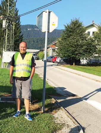 Varna pot v šolo in domov Skoraj prehitro je minil čas poletnih počitnic. Zdi se, da so otroci ravnokar zaprli knjige in zapustili šolske klopi.