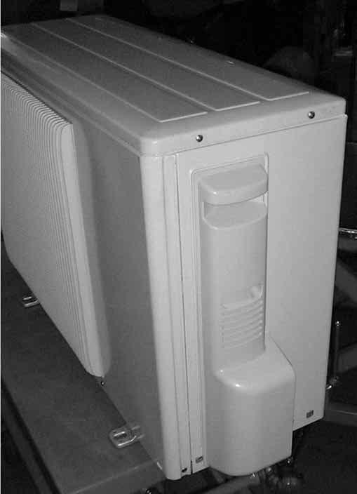 0 DISASSEMBLY INSTRUCTIONS <"Terminal with locking mechanism" Detaching points> The terminal which has the locking mechanism can be detached as shown below.