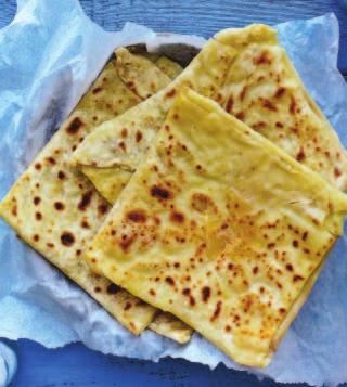 Γλυκά /Επιδόρπια Καττιμέρια με μαυρόλαδο Sweets/ Desserts Kattimeria Υλικά Για τη ζύμη 1 κιλό αλεύρι χωριάτικο 1/2 φλιτζάνι μαυρόλαδο 1/2 κουταλάκι κοφτό αλάτι 2 φλιτζάνια χλιαρό νερό (όσο σηκώσει)