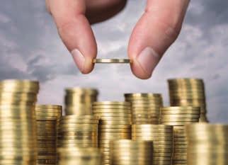 ١٥ 108 ماليين درهم أرباح دبي من عمليات التخارج عبر شركة مشاريع س جلت دبي للا س تشمار نجاحا من خلال ششركة "مششاريع" المتخصصصصة في قطاع الملكية الخاصصة مهققة ا رباحا بقيمة ١٠٧,٦٨ مليون درهم من خلال