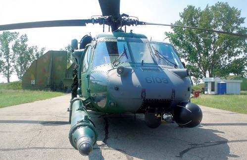 гува во употреба, за во 1979 година да го замени тогашниот UH-1 Iroquois. Главниот ротор и роторот на опашката на овој хеликоптер се со по четири краци кои ги движат два GE T700 мотори.
