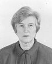 1958 1995 RPI / RTU docētāja. Emīlija Gudriniece akadēmiķa profesora Gustava Emīlija Gudriniece Vanaga skolniece. Viņa sintezēja tādas vielas kā dažādi augu augšanas stimulatori, analītiskie reaģenti.