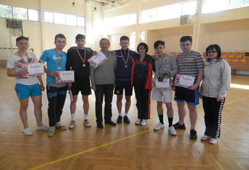 FAZA JUDEŢEANĂ DE RUGBY TAG LICEU 2015 Vineri, 27 martie 2015, în sala de sport a Colegiului Energetic Rm.