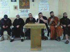 سورية وبين إطاق الموقوفين اإلساميين. وأصبح يصح القول إن سجن رومية بات تحت أقدام الخافات السياسية.