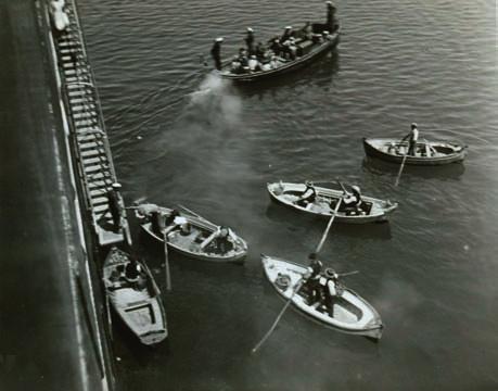 385 ΠΡΩΤΗ ΕΚΔΟΣΗ. Πρώτη μορφή (χωρίς φύλλο τίτλου, στή θέση του ἕνα φύλλο μέ ἀγγελία τῶν ἐκδοτῶν), μ ἕνα χάρτη καί 48 πίνακες μέ βαθυτυπικές ἀναπαραγωγές φωτογραφιῶν, εἰσαγωγή τοῦ D. Baud-Bovy.