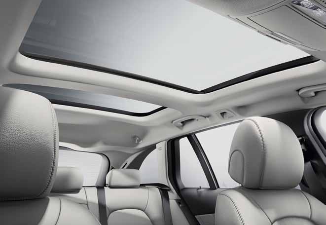 Στη θέση ανύψωσης, η γυάλινη οροφή προσαρμόζεται αυτόματα σε τρεις βαθμίδες στην ταχύτητα οδήγησης. Με το προαιρετικό πακέτο AIR-BALANCE αναπνέετε φρέσκο αέρα.