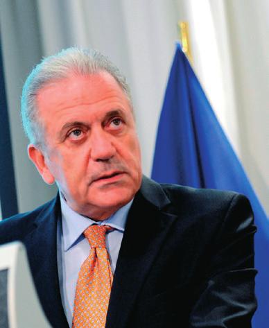 ΕΠΊΤΡΟΠΟΥ ΜΕΤΑΝΆΣΤΕΥΣΗΣ, ΕΣΩΤΕΡΙΚΏΝ ΥΠΟΘΈΣΕΩΝ ΚΑΙ ΙΘΑΓΈΝΕΙΑΣ Αξιότιμε κύριε Πρόεδρε του Παγκόσμιου Παναρκαδικού Συμβουλίου, Αξιότιμα μέλη του Διοικητικού Συμβουλίου, Αγαπητές και αγαπητοί