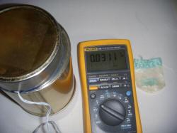 = q0v + + d P µ i ( µ ) Intensitatea curentului - invers proporţional de pătratul distanţei dintre electrozi şi de