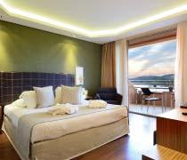 ROYAL PARADISE BEACH RESORT & SPA 5* DELUXE ΠΟΤΟΣ - ΘΑΣΟΣ ΤΟΠΟΘΕΣΙΑ: Το Συγκρότημα (πρώην Eroessa), βρίσκεται στη νότια απάνεμη πλευρά της Σαμοθράκης, σε ένα καταπράσινο λόφο 30 στρεμμάτων μπροστά