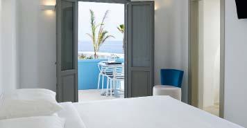 ANDROMEDA VILLAS 4* ΗΜΕΡΟΒΙΓΛΙ - ΣΑΝΤΟΡΙΝΗ Στο Andromeda Villas η πολυτέλεια, οι μοναδικές παροχές, η άριστη εξυπηρέτηση του προσωπικού και η απαράμιλλη θέα στο ηφαίστειο και το απέραντο γαλάζιο του