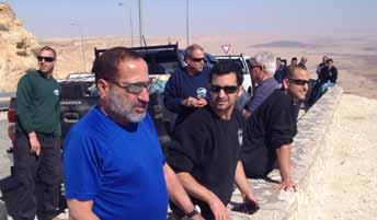 גד"ש מספר צעירים וביניהם את שי חמדי, מנהל התפעול, שהחל לעבוד בגד ש לאחר סיום לימודיו בפקולטה לחקלאות. הצעירים של היום הולכים ללמוד מחשבים, להיות מהנדסים, לא כל כך סקסי לעבוד על טרקטור.