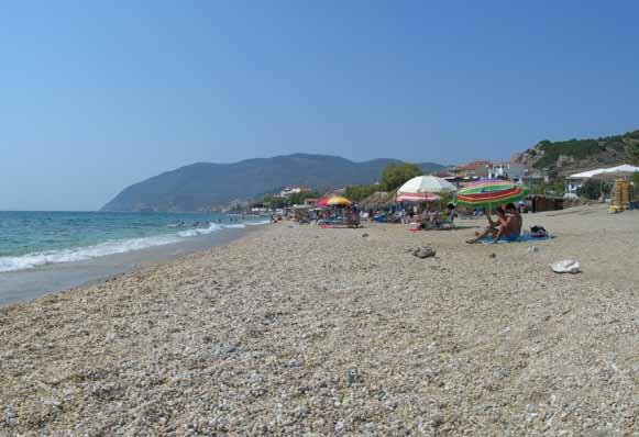Τα τελευταία χρόνια η περιοχή έχει γνωρίσει μεγάλη τουριστική ανάπτυξη με πολλά ξενοδοχεία και ενοικιαζόμενα δωμάτια αλλά και αρκετά εστιατόρια και ταβέρνες, είτε πάνω στο κύμα, είτε στην ευρύτερη