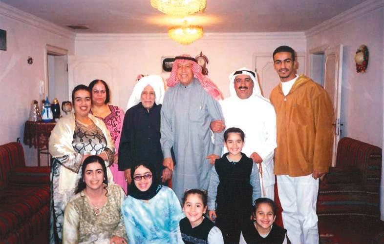 عام ٢٠٠٢. في حفل زواج د.