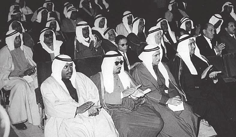 من اليمين: الش يخ مهمد الا حمد الص باه س مو الش يخ ص باه الس الم الص باه س مو الش يخ