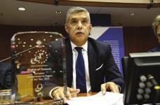 Παράλληλα κάνουν γνωστό ότι σοβαρές είναι οι ζηµιές και στην καλλιέργεια αραβόσιτου όπου οι µεγάλες ποσότητες νερού σε συνδυασµό µε τις χαµηλές θερµοκρασίες οι οποίες επικράτησαν κατά τον προηγούµενο