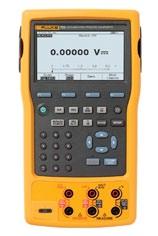 CALIBRATOARE MULTIFUNCŢIONALE PROFESIONALE SERIA FLUKE 750 FUNCTIA DE MĂSURARE Model Fluke 753 Fluke 754 Măsurare tensiune c.c. Domeniu Acurateţe 1 an 2 ani 100 mv 0.02% + 0.005mV 0.3% + 0.