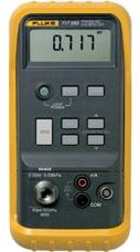 CALIBRATOARE DE PRESIUNE Model Fluke 717 Fluke 718 Fluke 719 Senzor de resiune intern Da Da Da