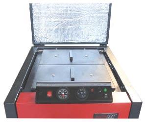 de pele\i, pentru conectarea unui termostat de camer` ]i pentru conectarea unui ventilator pentru gazele arse (acest