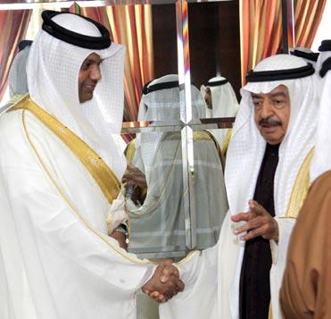 الدميوقراطي ولكن هذه املرحلة من عمر الوطن حتتاج إلى تعزيز أمن البالد أوال ودعم استقرارها فما مرت به مملكة البحرين من أحداث وما سببته من شرخ في النفوس يقتضي من اجلميع اليوم العمل على رأب الصدع.