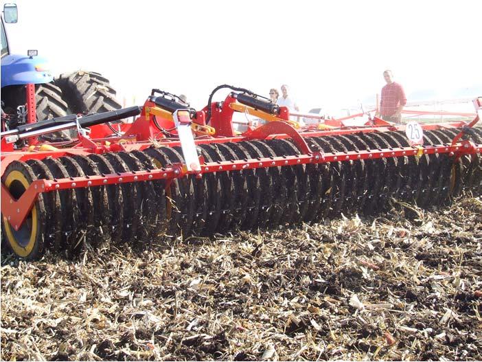 pretvoriti čista hraniva u gnojiva na raspolaganju-k 2 O 100 kg kalij klorida------60 kg K 2 O koliko kg kalij klorida------153,0 kg K 2 O kilograma =, = 255,0 kg 4.