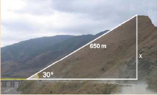 b c 90º a. Resolución de triángulos rectángulos Resolver un triángulo rectángulo consiste en calcular os datos descoñecidos, lados ou ángulos, a partir doutros coñecidos.