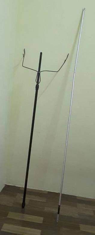 menggantung