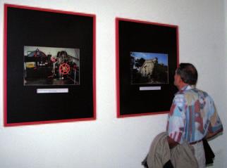 krčilni kovačnici bivše Železarne Ravne, odprl gostujočo razstavo Železarskega muzeja Štore, s katero avtor fotografij mag.