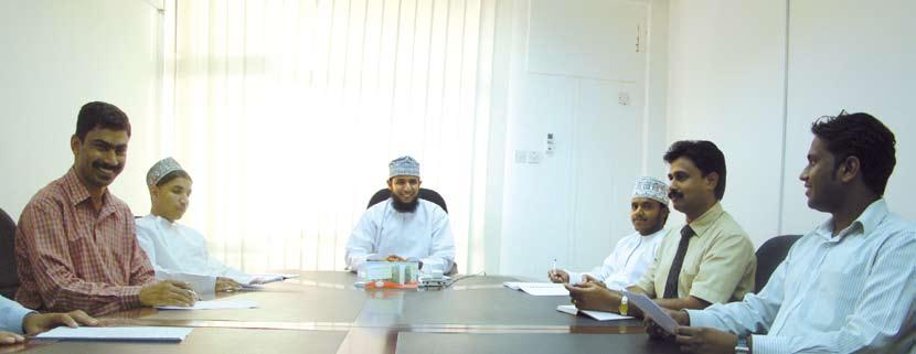 املوارد البûشرية والتعمني HUMAN RESOURCES/OMANISATION The company is backed by the service of a highly motivated and devoted team of professionals, Technicians, Mechanics, Skilled and Unskilled