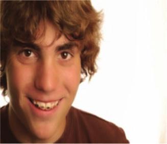 His name is Claudio. 2. Antonio lives in Italy. 3. He lives with his parents. 4. He has 2 sisters.
