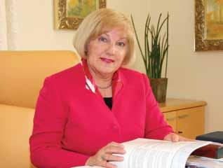 Najpomembnejši uspeh leta 2012 je bilo izpolnjevanje poslanstva: nuditi prebivalcem Slovenije najkakovostnejšo bolnišnično zdravstveno varstvo z združevanjem dobre klinične prakse z izobraževanjem in