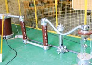 مدار یک طبقه AC 100kv AC/5KVA مدار یک طبقه AC 100kv AC/5KVA ترانسفورمر تک فاز - 220v/100kv مقاومت محدود کننده 10MΩ مقاومت مقسم - 280MΩ ظرف تست روغن